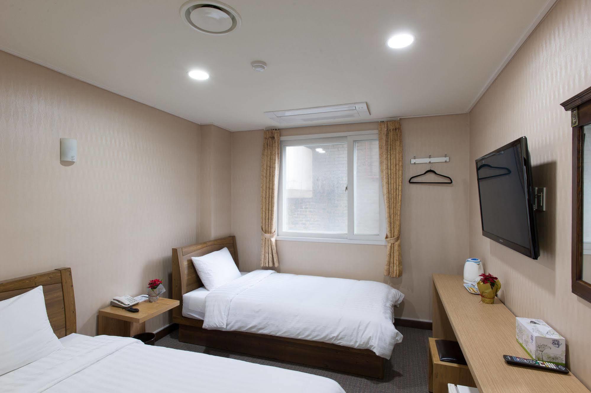 Benikea Hotel Flower Сеул Экстерьер фото